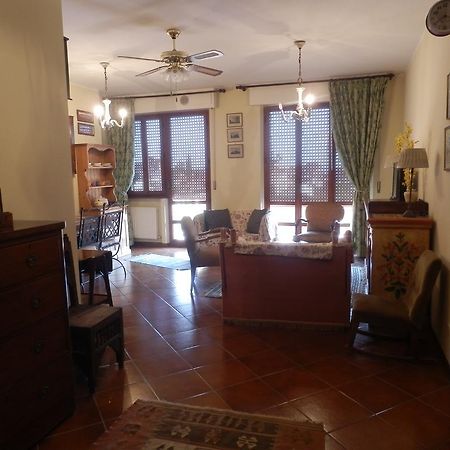 Appartamento Victor Tuoro sul Trasimeno Exterior photo
