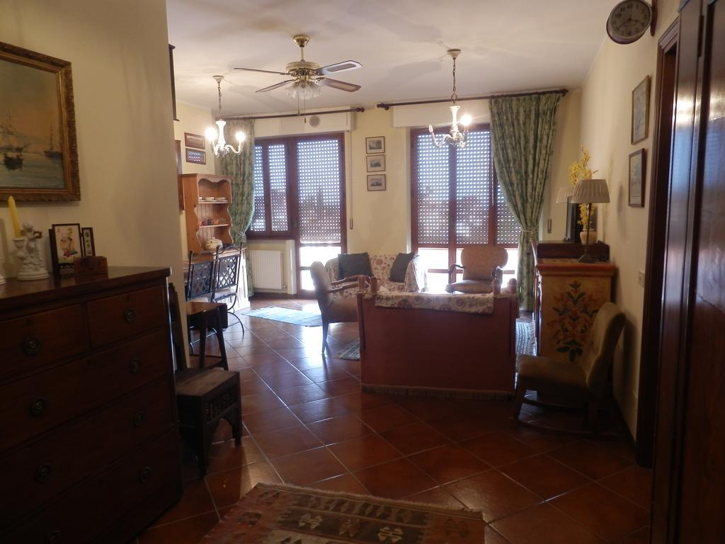 Appartamento Victor Tuoro sul Trasimeno Exterior photo